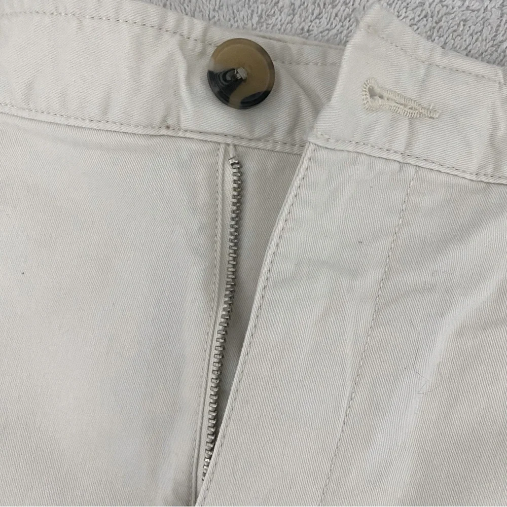Free Assembly Women’s Chino Khaki Shorts Size 14 Relaxed Casual Dress EUC